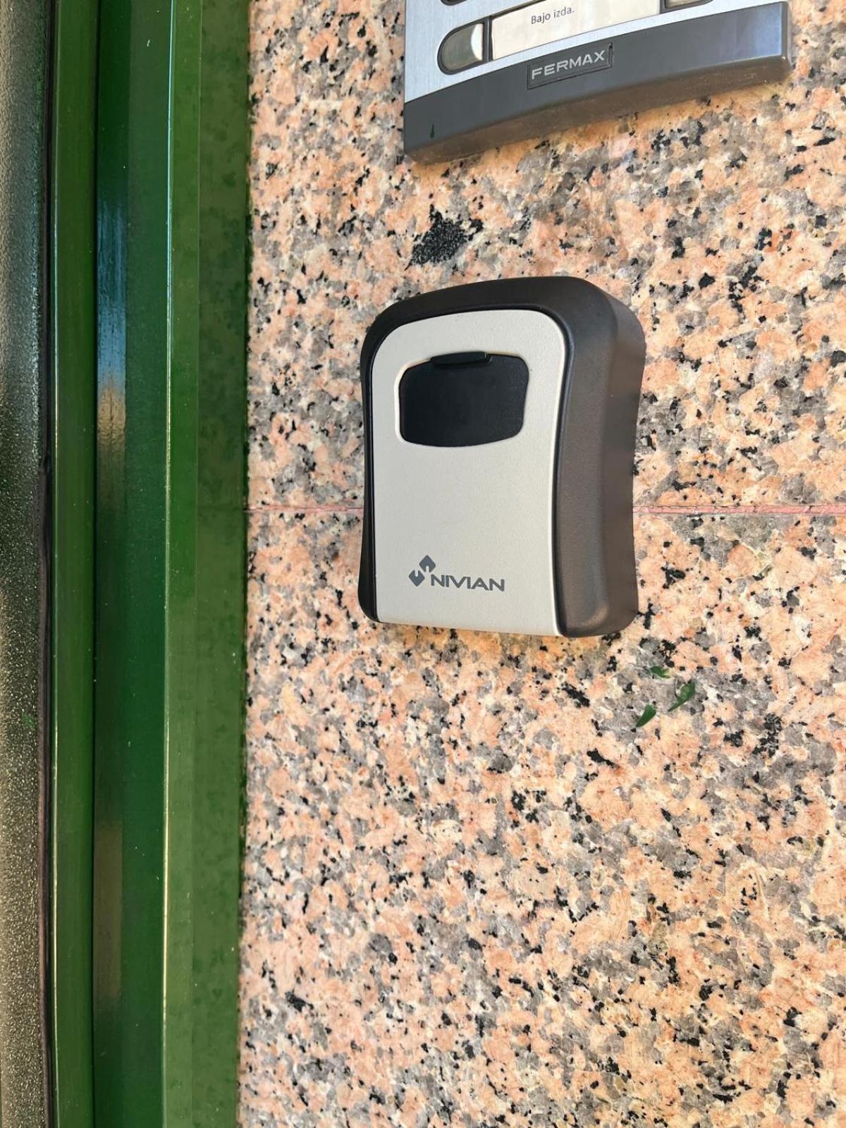 Apartamento Mercurio- Barajas 1B Madrid Kültér fotó